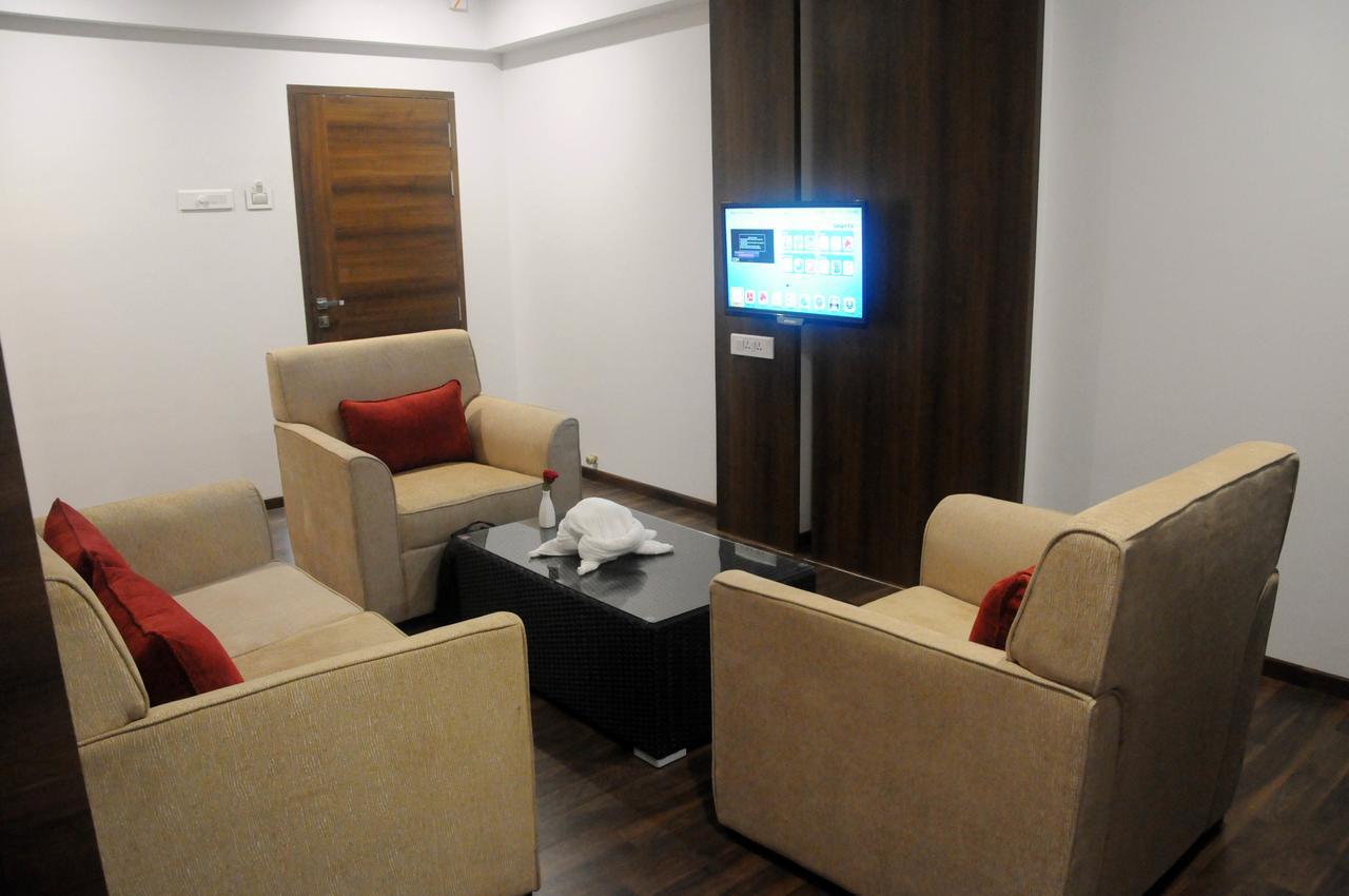 Hotel 3 Leaves Kolhapur Esterno foto