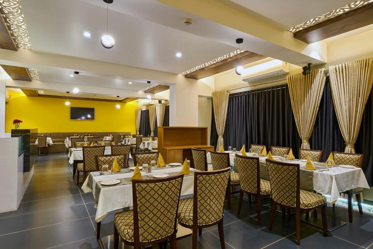 Hotel 3 Leaves Kolhapur Esterno foto