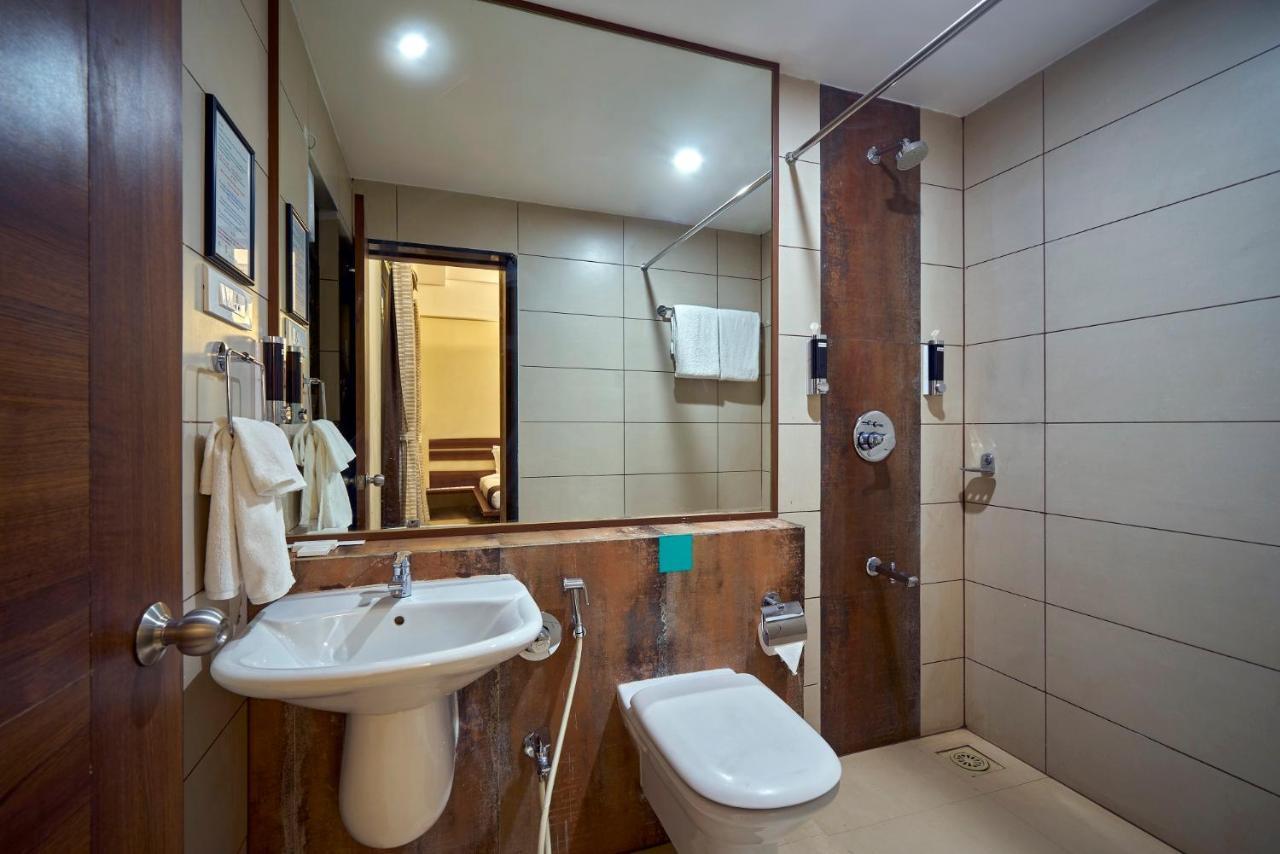 Hotel 3 Leaves Kolhapur Esterno foto